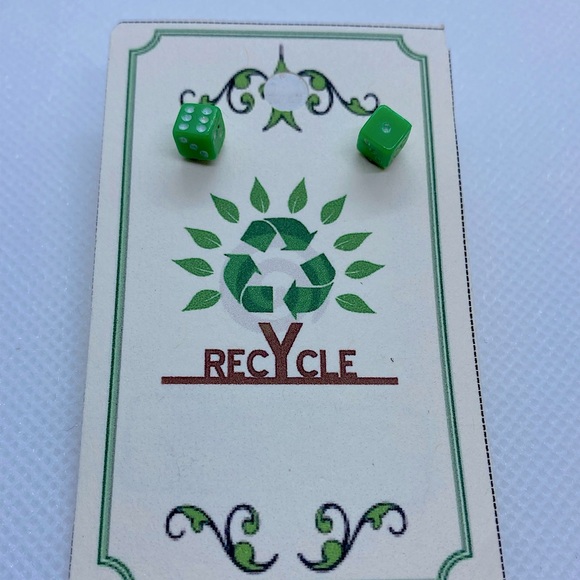 Handmade Dice Earrings - Picture 1 of 6